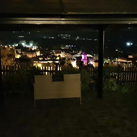 Blick Ueber Krems Mit Gartenpavillon Buitenkant foto