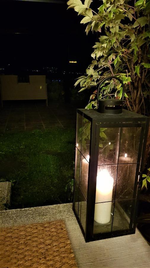 Blick Ueber Krems Mit Gartenpavillon Buitenkant foto
