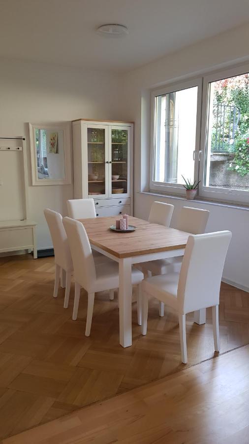 Blick Ueber Krems Mit Gartenpavillon Buitenkant foto